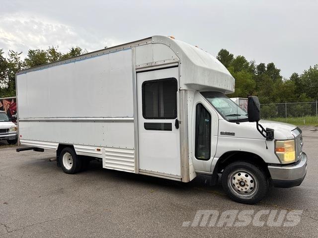 Ford E-350 Изотермический фургон