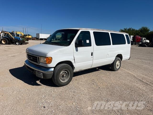 Ford E-350 Легковые автомобили