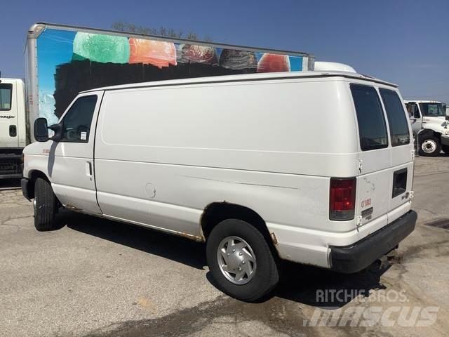 Ford E250 Изотермический фургон