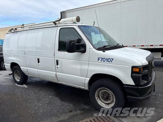 Ford E250 Изотермический фургон