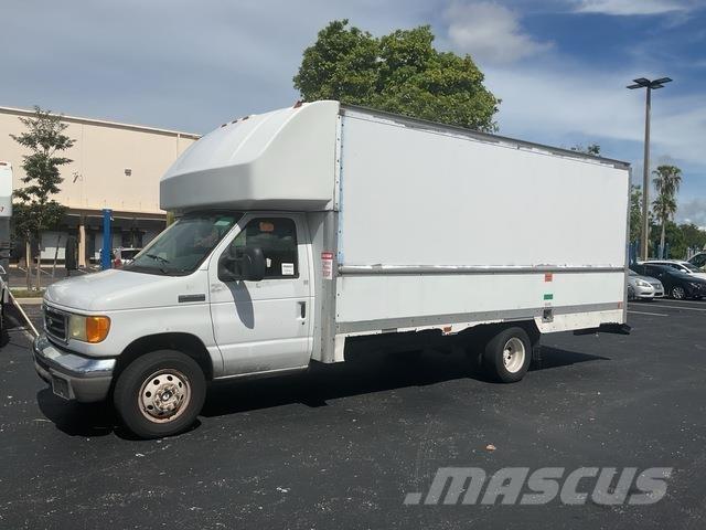 Ford E350 Грузовики-Фургоны