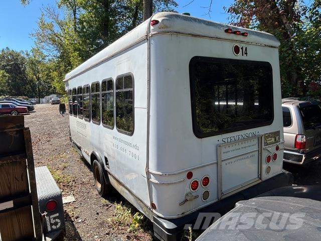 Ford E450 Легковые автомобили