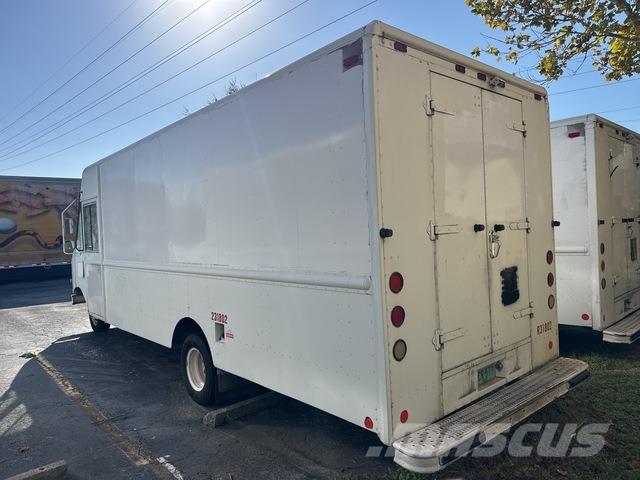 Ford Econoline Цельнометаллический фургоны