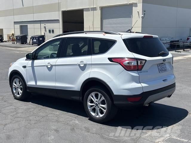 Ford Escape Легковые автомобили