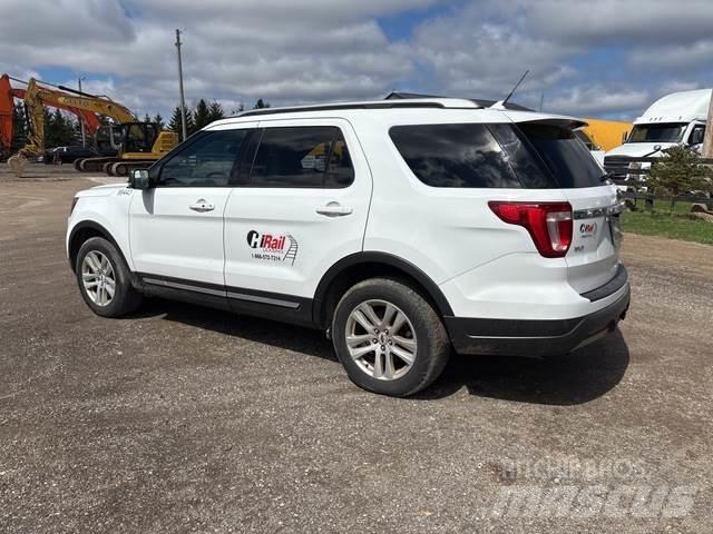 Ford Explorer Легковые автомобили
