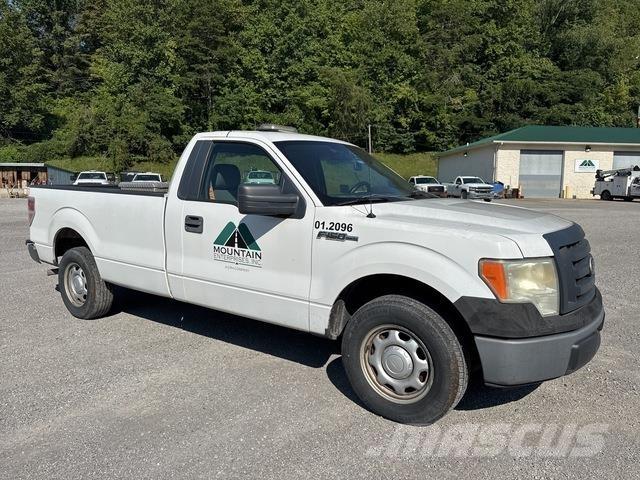 Ford F-150 Бортовые фургоны