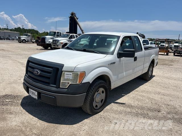 Ford F-150 Бортовые фургоны
