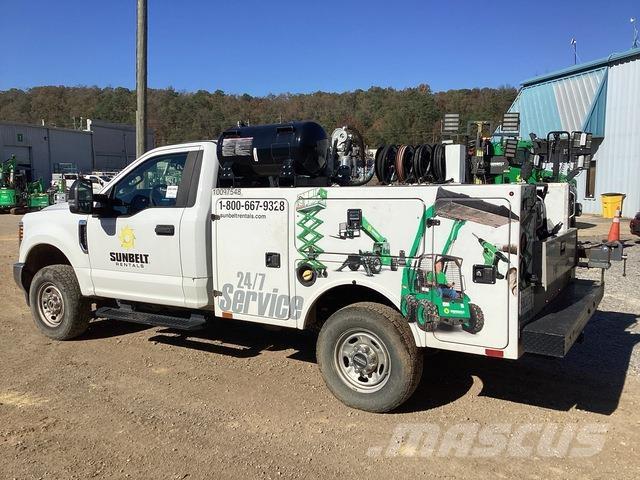 Ford F-250 Комбинированные дорожные машины