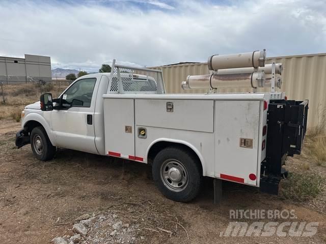 Ford F-250 Бортовые фургоны