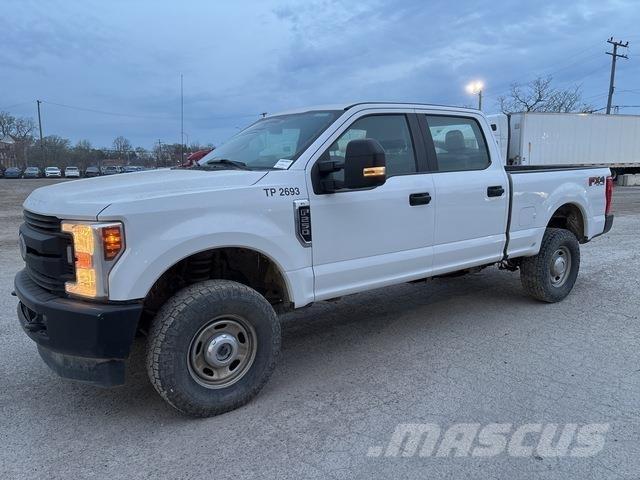 Ford F-250 Бортовые фургоны