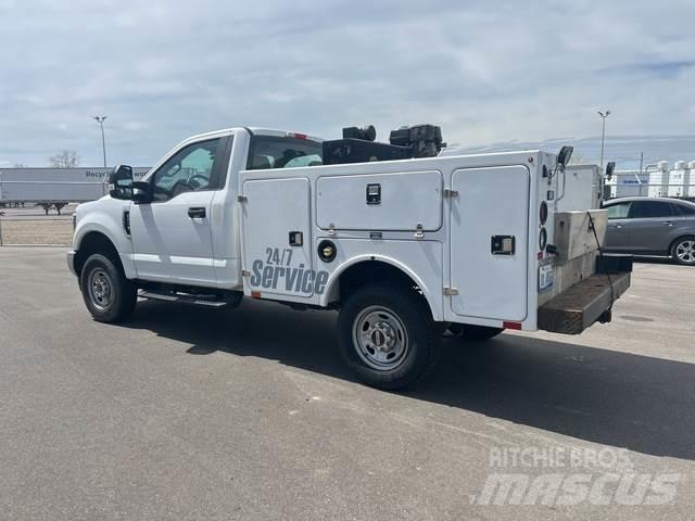 Ford F-250 Бортовые фургоны