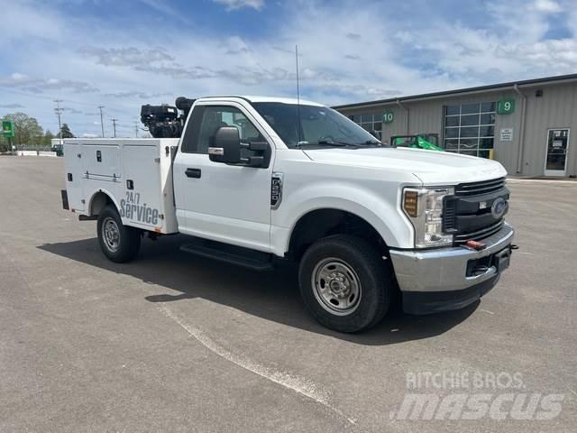 Ford F-250 Бортовые фургоны