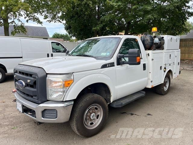 Ford F-250 Комбинированные дорожные машины