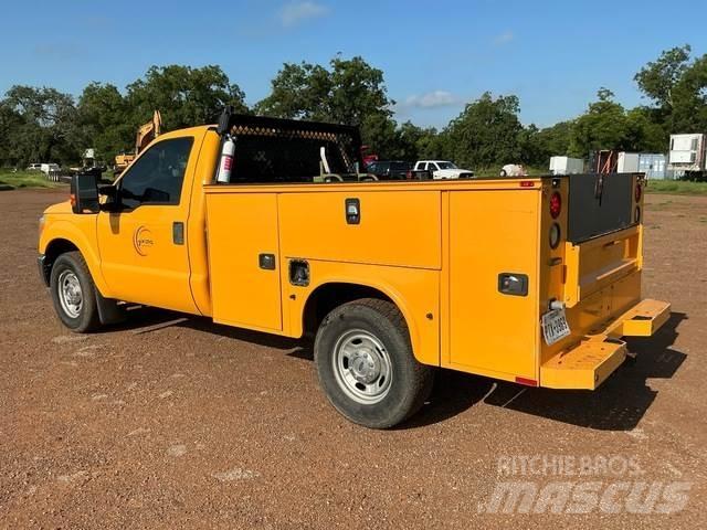 Ford F-250 Бортовые фургоны