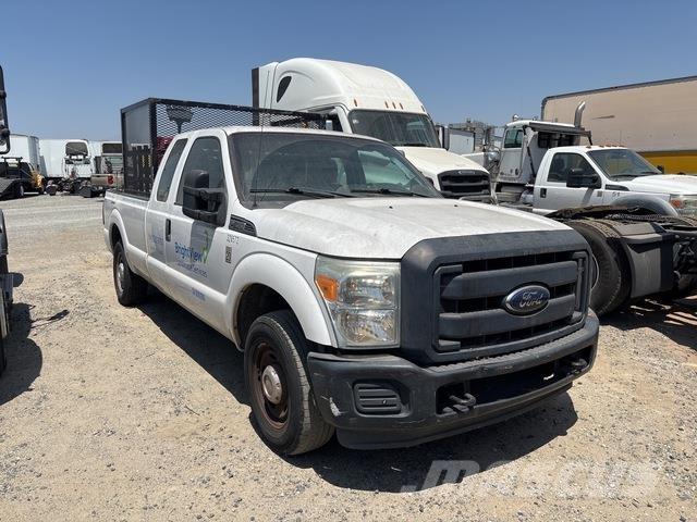 Ford F-250 Бортовые фургоны