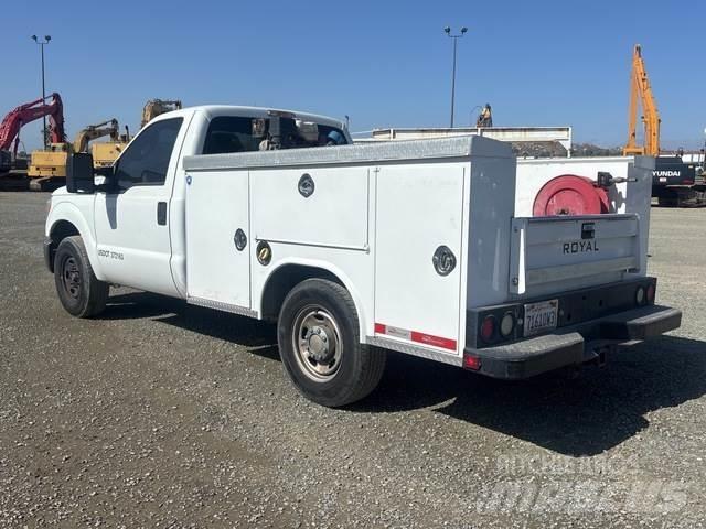 Ford F-250 Бортовые фургоны