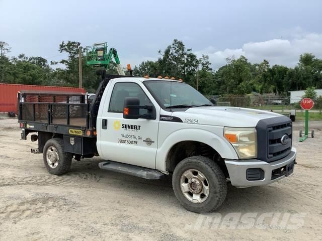 Ford F-250 Грузовики-платформы/боковая разгрузка
