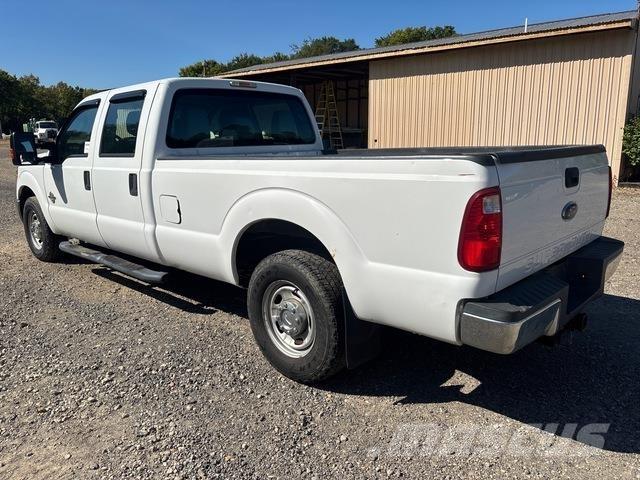 Ford F-250 Бортовые фургоны