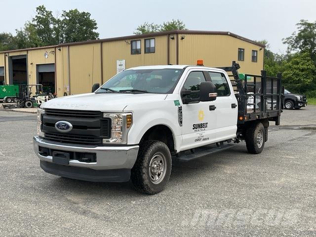 Ford F-250 Грузовики-платформы/боковая разгрузка