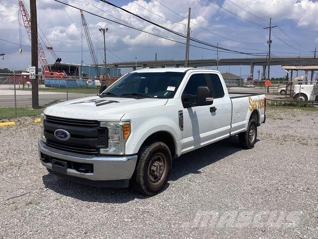 Ford F-250 Бортовые фургоны