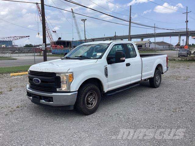 Ford F-250 Бортовые фургоны
