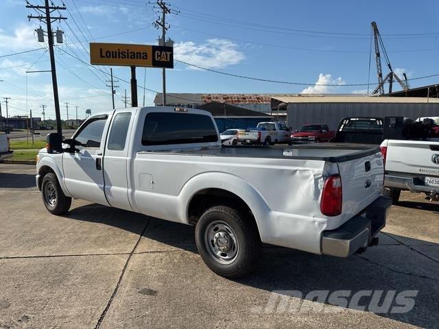 Ford F-250 Бортовые фургоны
