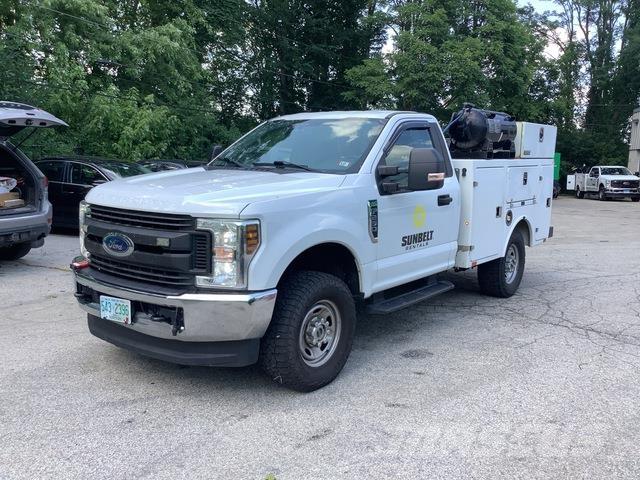 Ford F-250 Комбинированные дорожные машины