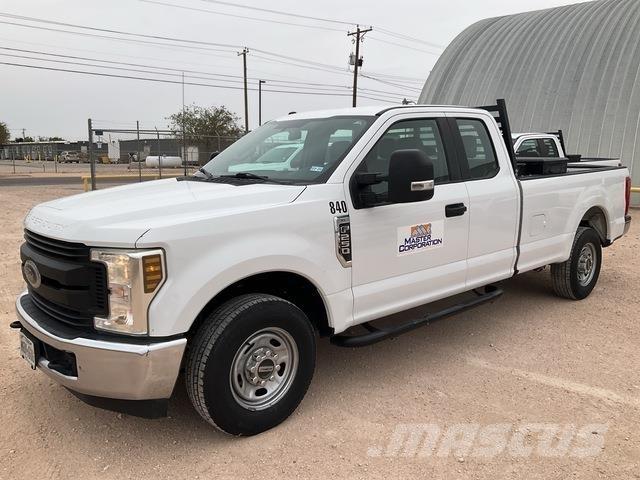 Ford F-250 Бортовые фургоны