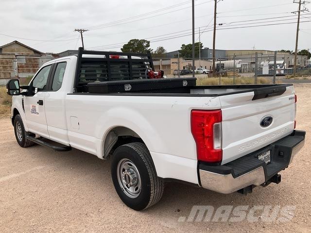 Ford F-250 Бортовые фургоны