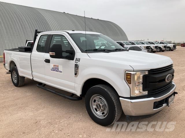 Ford F-250 Бортовые фургоны