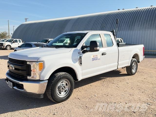 Ford F-250 Бортовые фургоны
