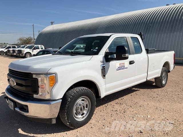 Ford F-250 Бортовые фургоны