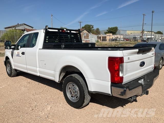 Ford F-250 Бортовые фургоны