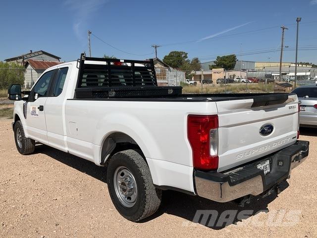 Ford F-250 Бортовые фургоны