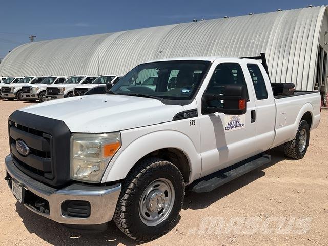 Ford F-250 Бортовые фургоны