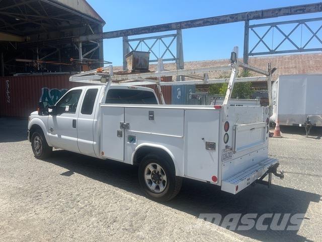 Ford F-250 Бортовые фургоны