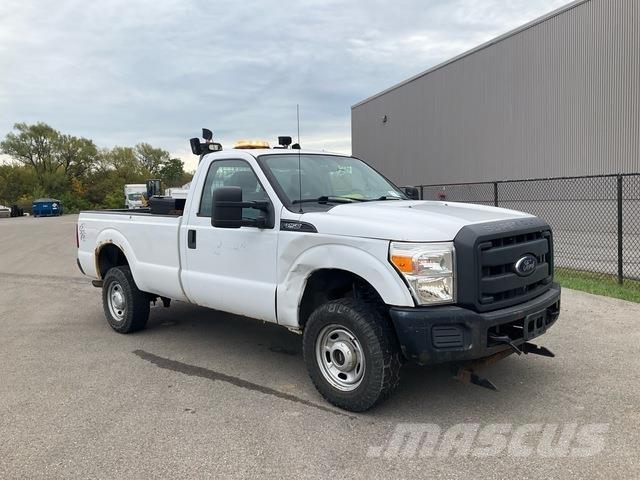 Ford F-250 Бортовые фургоны