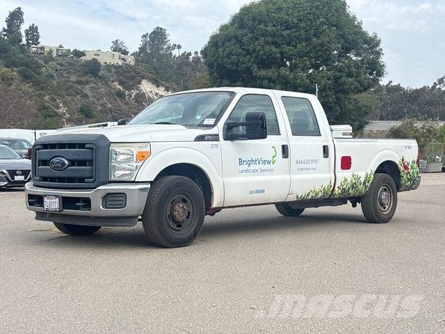 Ford F-250 Бортовые фургоны