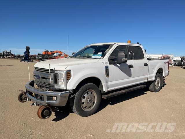 Ford F-250 Бортовые фургоны