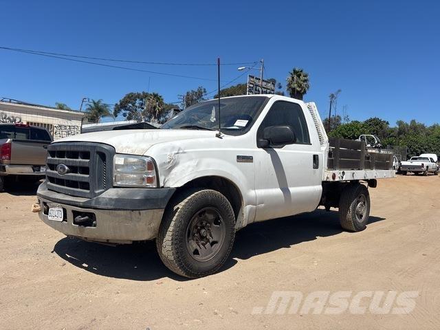 Ford F-250 Грузовики-платформы/боковая разгрузка