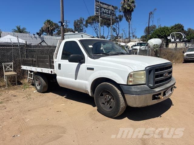 Ford F-250 Грузовики-платформы/боковая разгрузка