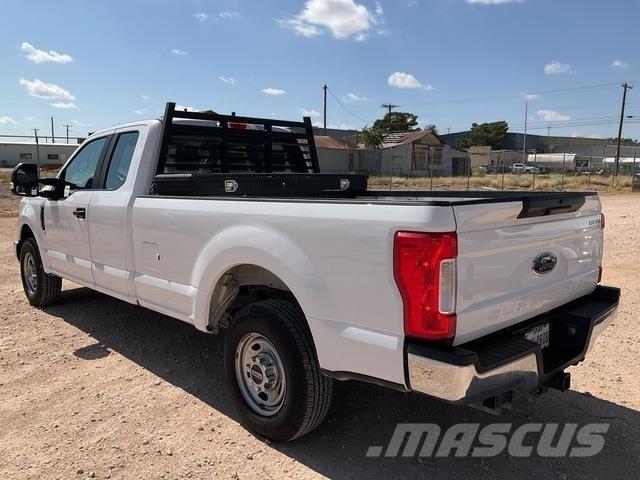Ford F-250 Бортовые фургоны