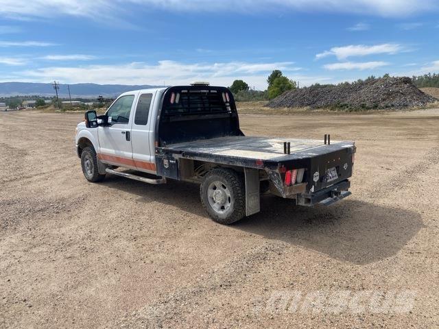 Ford F-250 Грузовики-платформы/боковая разгрузка