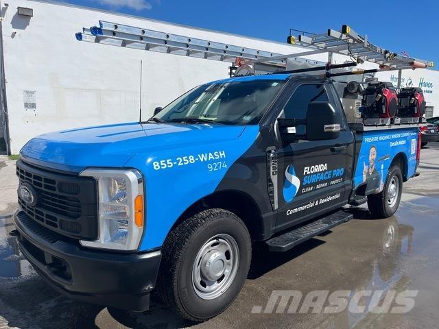 Ford F-250 Строительная техника - Другие