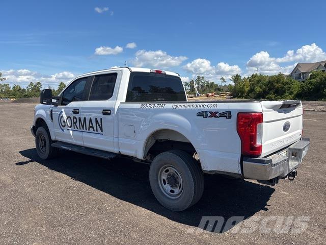 Ford F-250 Бортовые фургоны