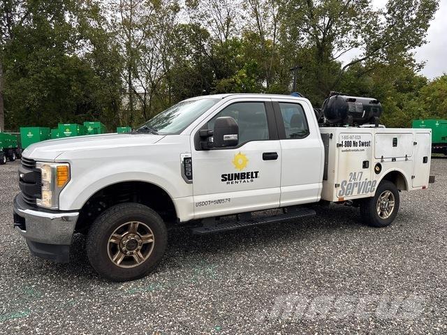 Ford F-250 Комбинированные дорожные машины