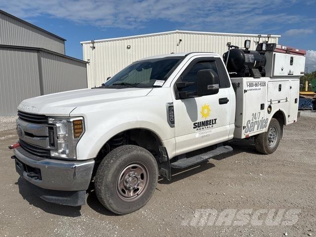 Ford F-250 Комбинированные дорожные машины