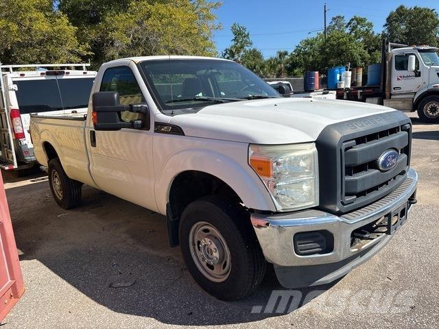 Ford F-250 Бортовые фургоны
