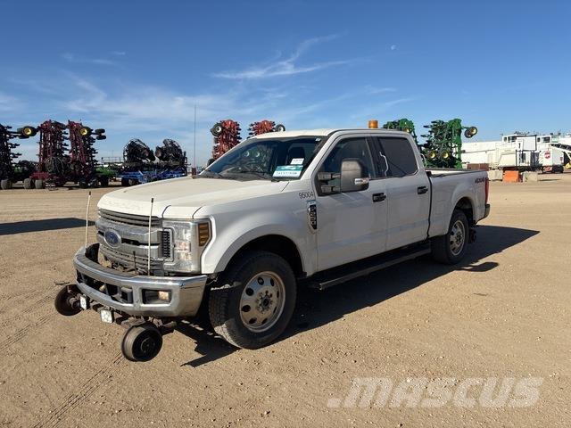 Ford F-250 Бортовые фургоны