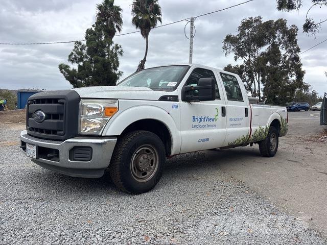 Ford F-250 Бортовые фургоны